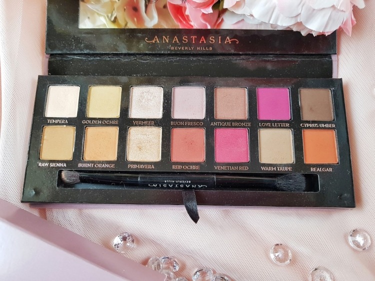 anastasia beverly hills Modern Renaissance 5