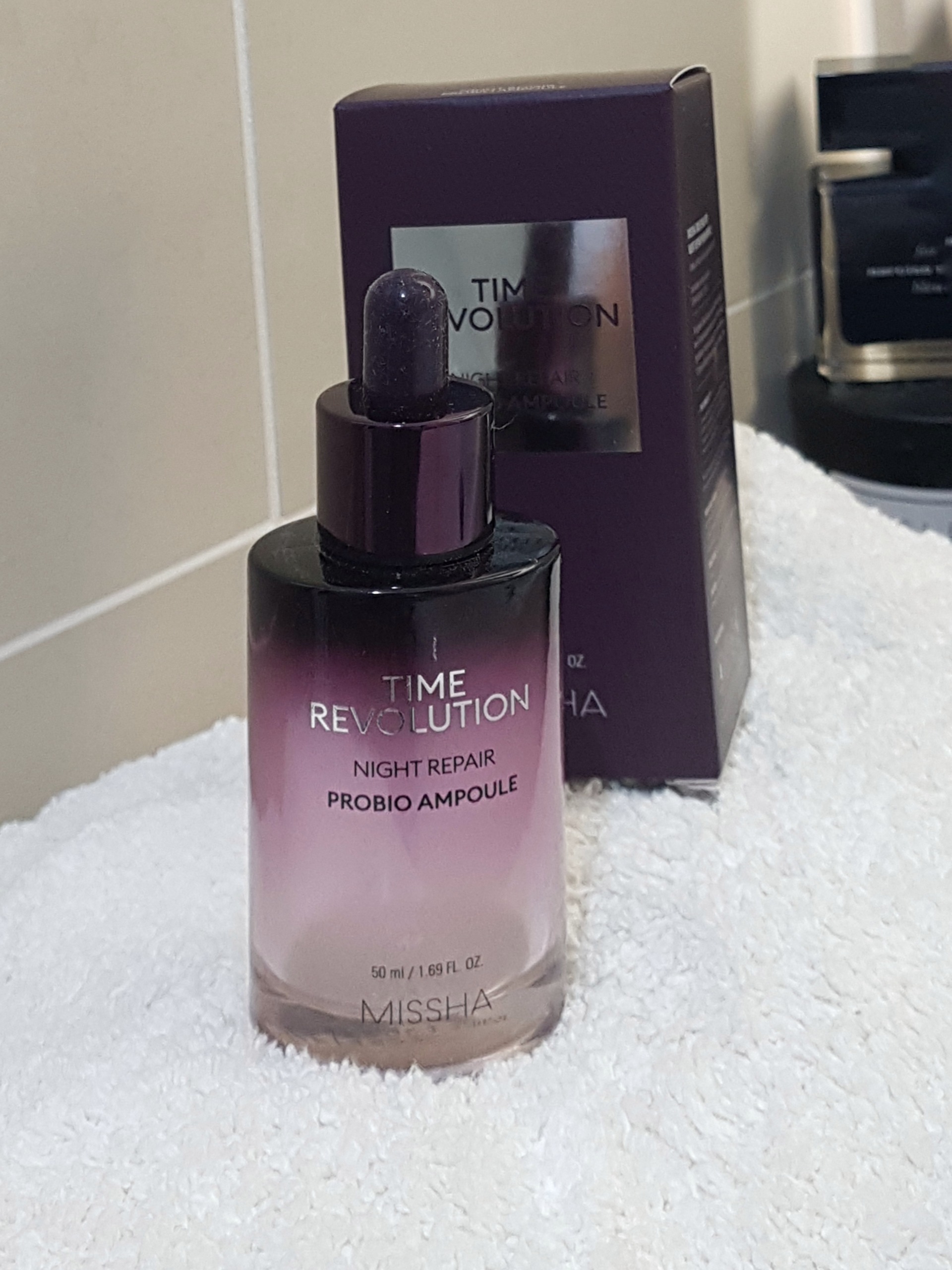 Missha Time Revolution Night Repair Probio ampula i Este Lauder Advance ...
